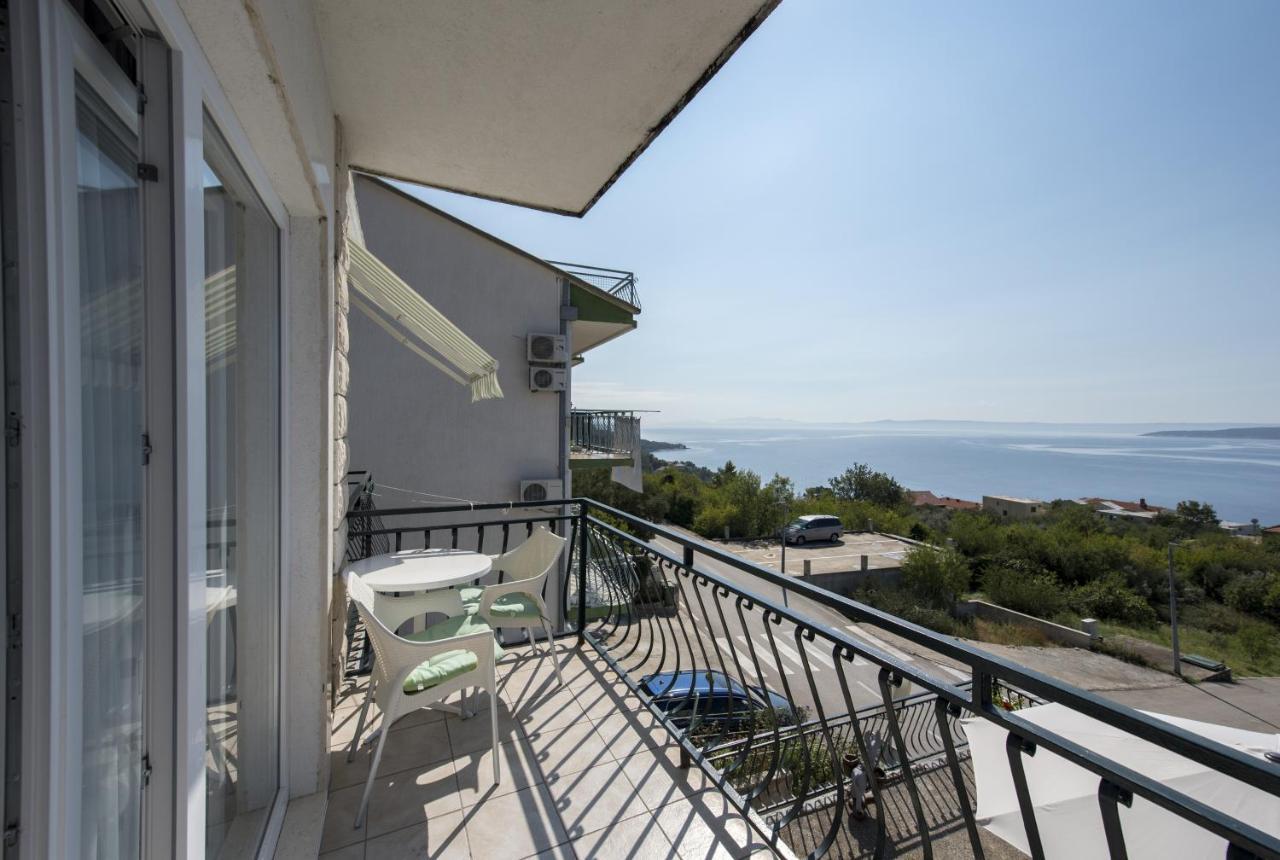 Apartments With A Parking Space Brela, Makarska - 16603 מראה חיצוני תמונה