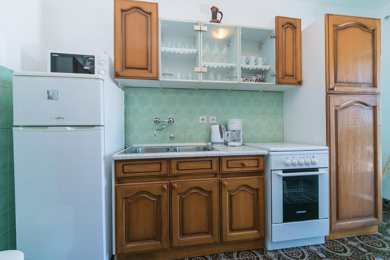 Apartments With A Parking Space Brela, Makarska - 16603 מראה חיצוני תמונה