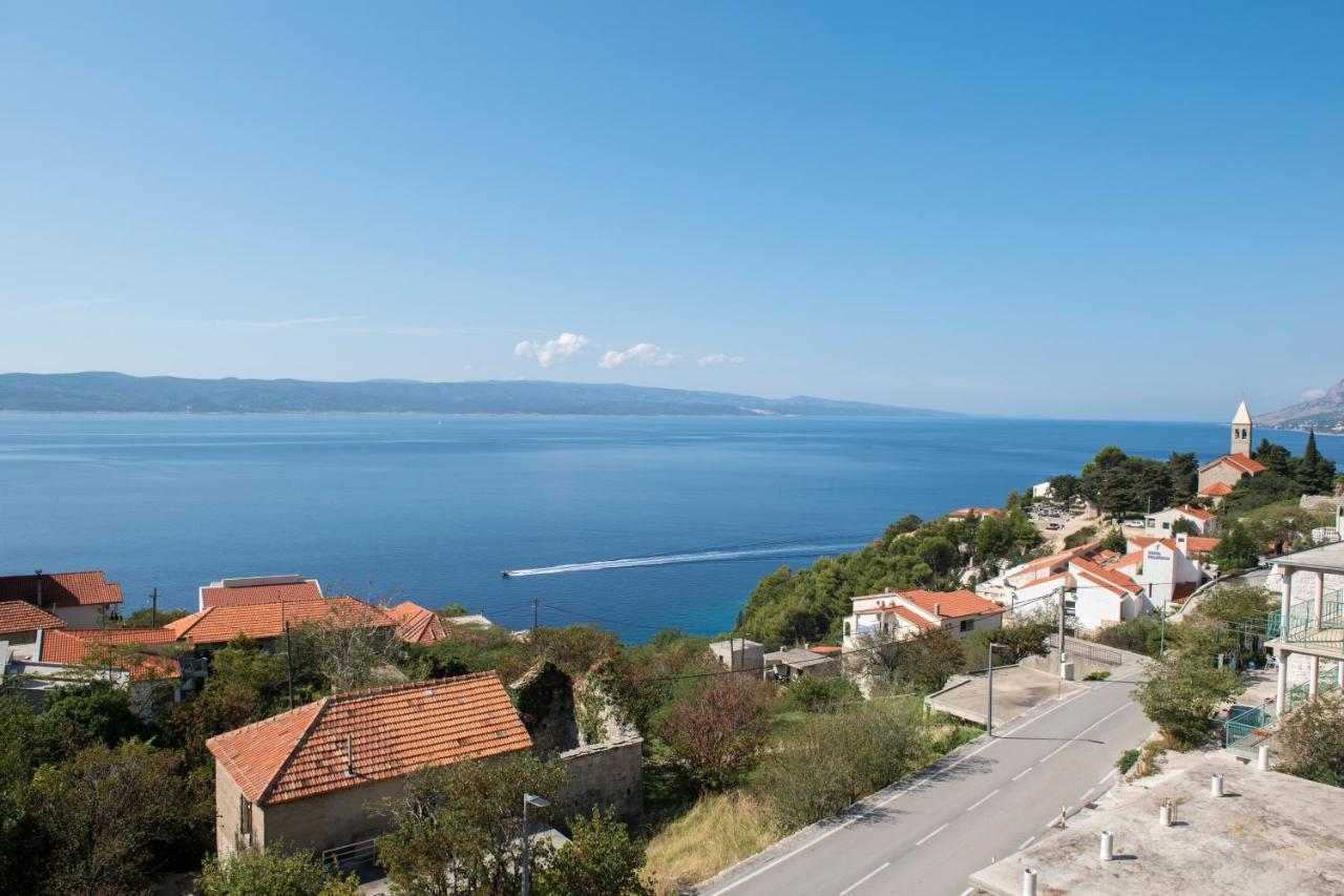 Apartments With A Parking Space Brela, Makarska - 16603 מראה חיצוני תמונה